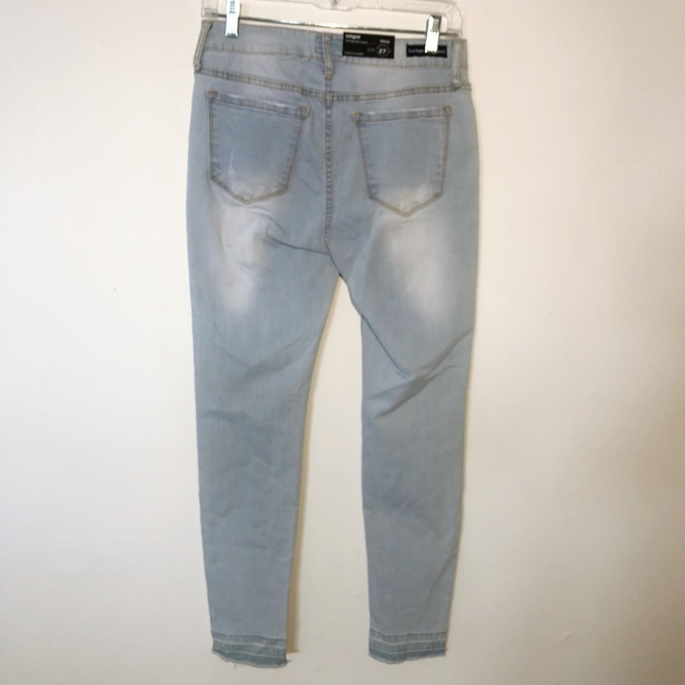 (SIZE 27) UMGEE EMBROIDERED BLUE FLORAL SKINNYS - Picture 5 of 6